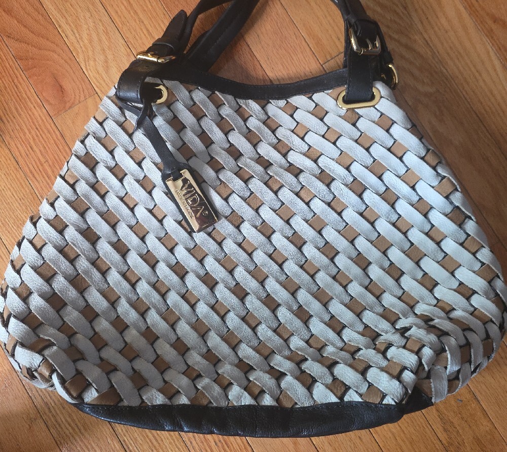 VIDA Brazilian Woven Leather Hobo Bag - Excellent Condition (Worn Once or Twice! - Picture 4 of 5